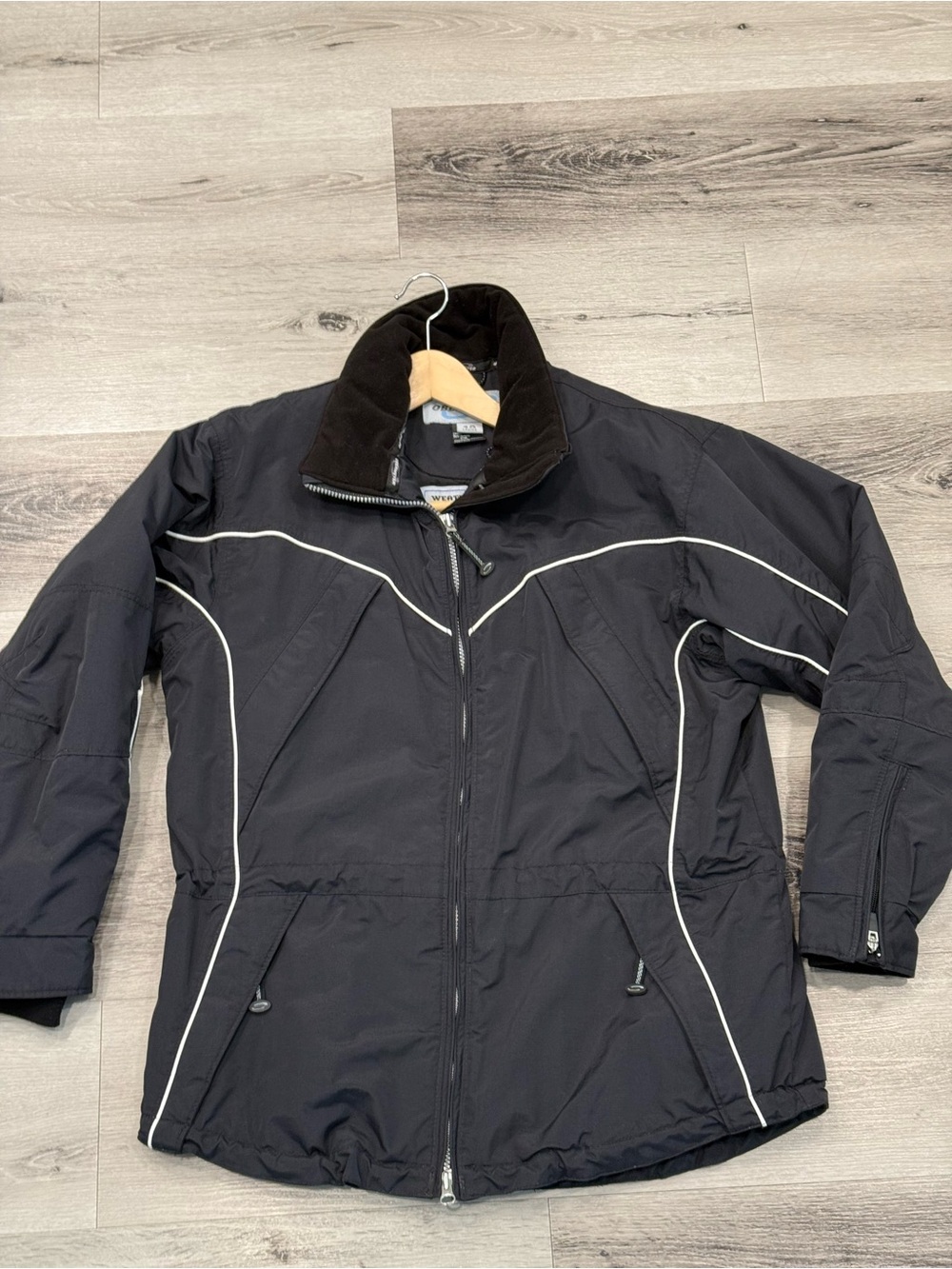 OBERMEYER Ladies’ Ski Jacket Water Repellent Black w/ White Piping GUC Size:10